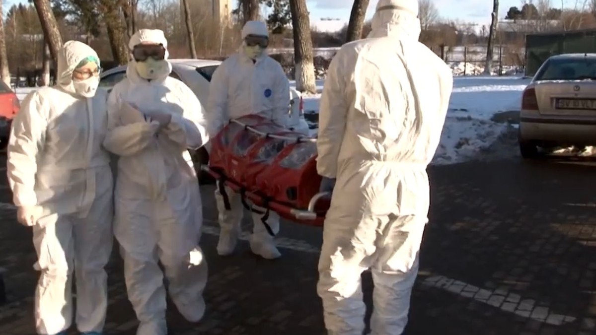 Primaria Sectorului 4 a cumparat costume de protectie, dar nu a scapat de coronavirus