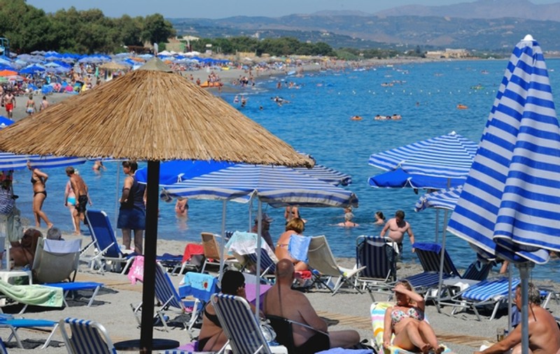 SITUAȚIE GRAVĂ în Grecia. Ce trebuie să știi dacă pleci în VACANȚĂ acolo