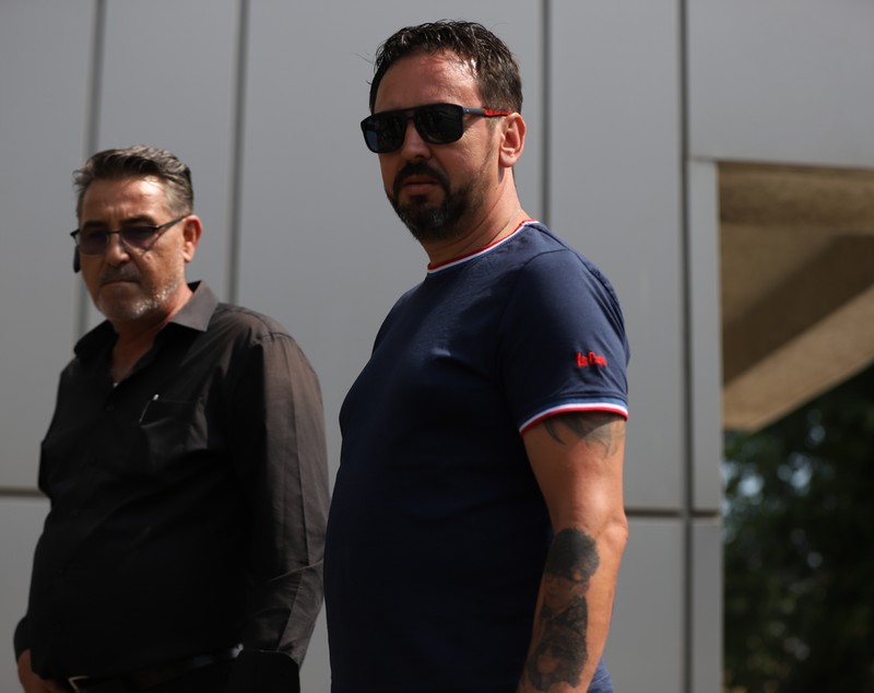 Tatăl lui Sebi Olariu, tânărul mort în accidentul de la 2 Mai, dă în judecată Ministerul de Interne: „Dacă polițiștii nu-l lăsau să plece pe Vlad Pascu, băiatul meu era lângă mine acum!”