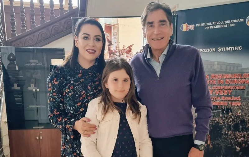 Ce a spus Oana Roman atunci când a fost întrebată de relația pe care o are cu soția tatălui ei, Silvia Chifiriuc