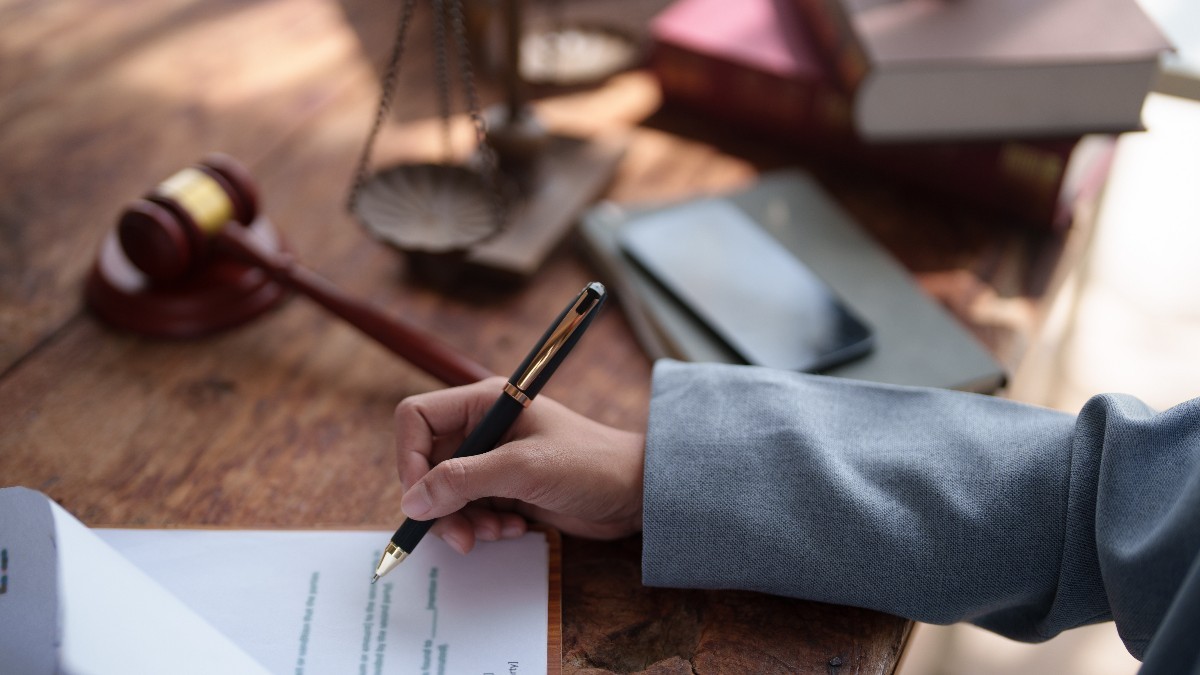 Înalta Curte de Casație și Justiție (ICCJ) a hotărât excluderea din magistratură a judecătoarei Daniela Marilena Stoica, de la Judecătoria Galați, în urma unor abateri grave. Sursă foto Shutterstock