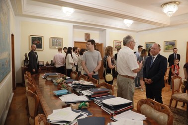 Biroul ministrului Bogdan Aurescu. Foto: Facebook MAE