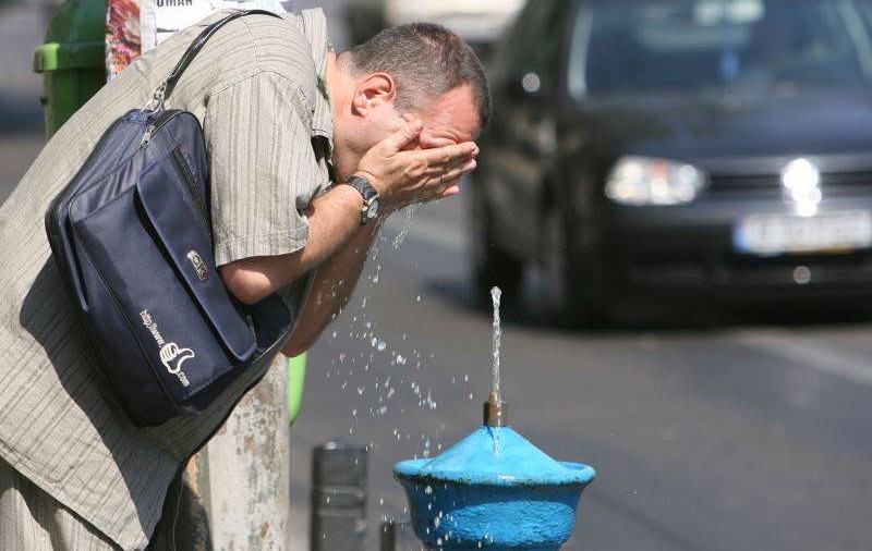 Prognoza meteo pentru următoarele zile. Se întoarce canicula