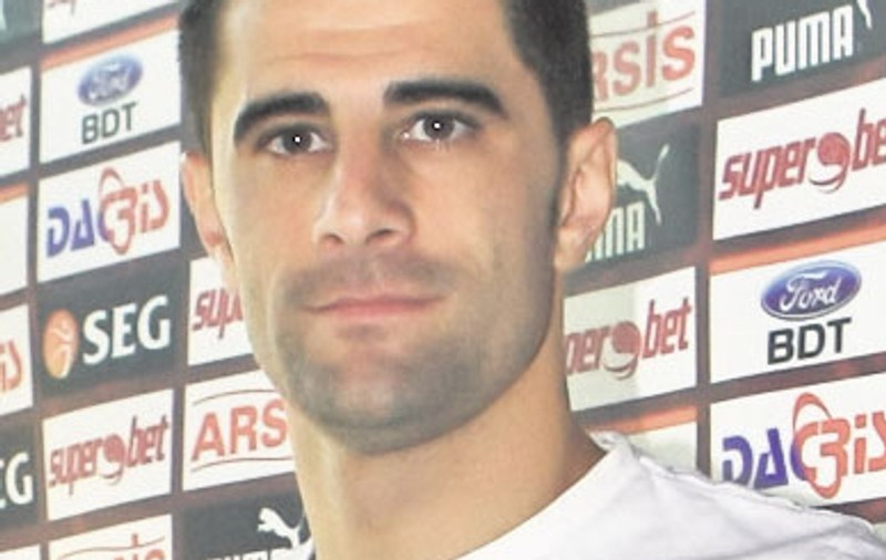 La şcoala de fotbal din Piteşti a rapidistului Dani Coman, puştii nu plătesc nici un leu