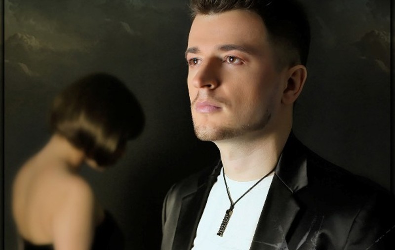 Radu Sîrbu, ex O-Zone, a lansat o piesă în limba rusă: Осколки Сердца (Cioburi De Inimă)