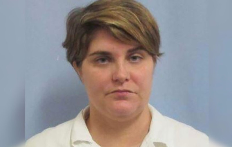 O profesoară luptă pentru dreptul său de a face sex cu elevii