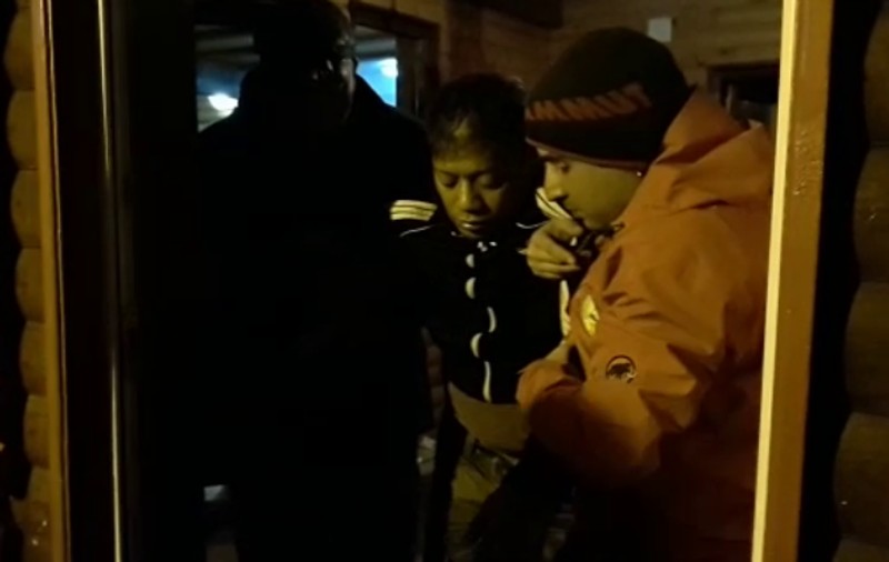 VIDEO Un turist thailandez, salvat de salvamontiști de pe platoul Bucegi