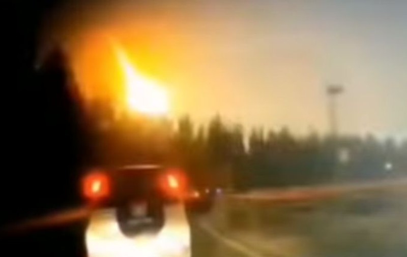 O "minge de foc" a aprins cerul nopții, în partea de nord-est a Chinei