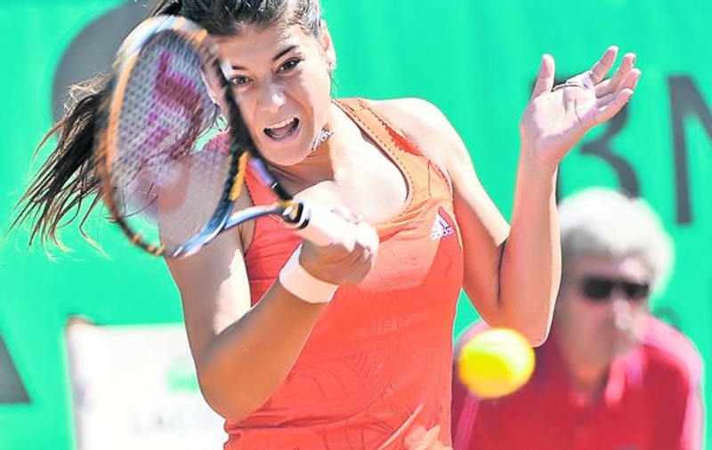 Victorioasă, sâmbătă, în turneul de dublu de la Dallas, tenismena Sorana Cîrstea şi-a mărit venitul pe 2011