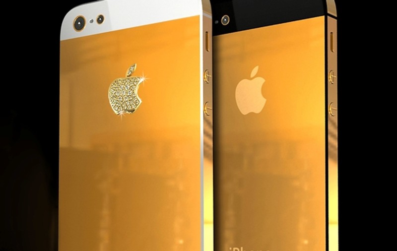 S-a lansat iPhone 5 DE LUX! Este placat cu aur şi cu diamante şi costă 22.000 de lire sterline
