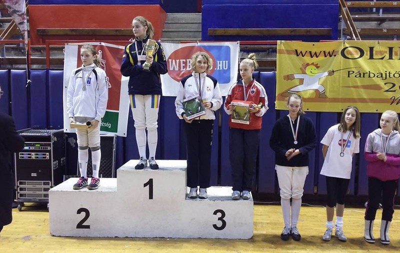 Trei spadasini români, învingători la Circuitul Internațional de spadă ”Olimpici”, de la Budapesta / FOTO