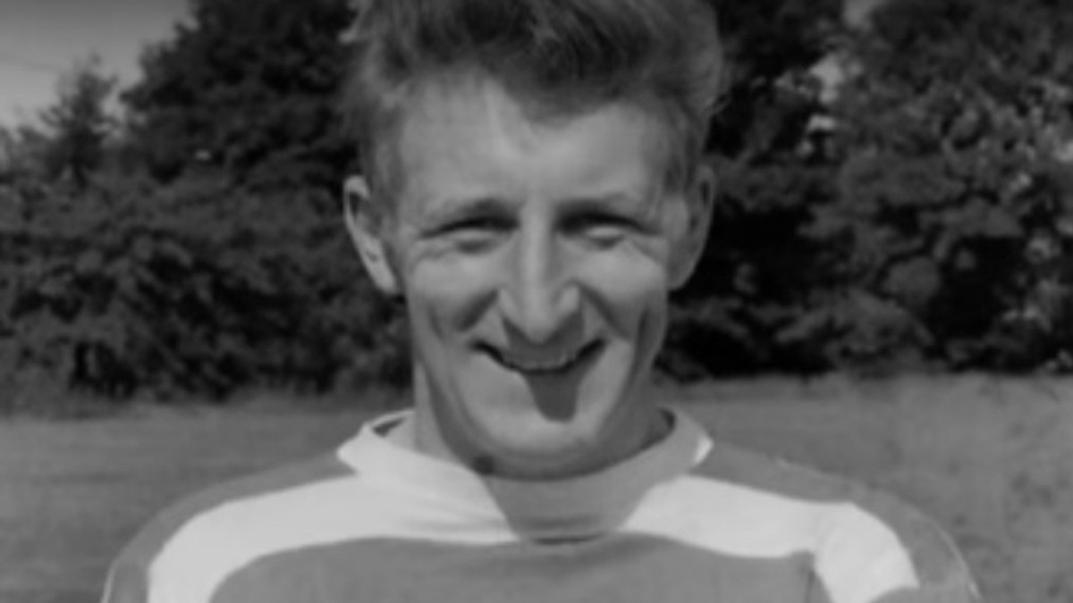 A murit Tommy Gemmell
