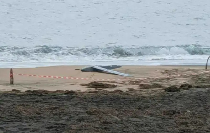 O dronă necunoscută a fost descoperită la malul Mării Negre, pe o plajă din Bulgaria
