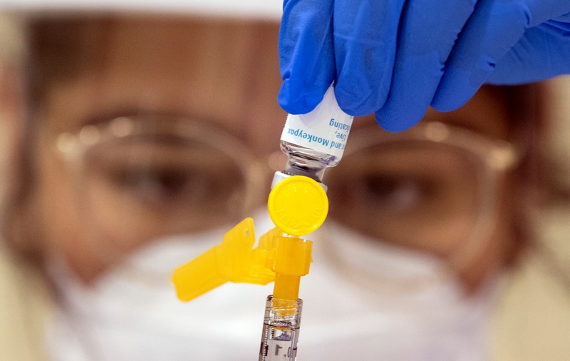 România a primit primele doze de vaccin împotriva variolei maimuței. Care sunt persoanele eligibile