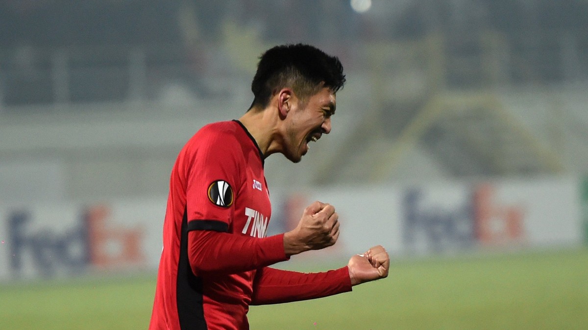 Takayuki celebrează golul marcat în minutul 90 al meciului Astra - Genk 2-2 FOTO: uefa.com