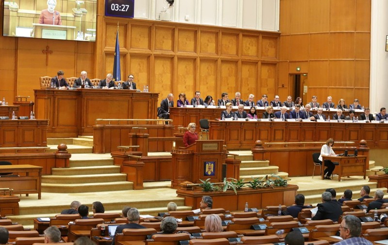 Parlamentul a votat înfiinţarea Muzeului Ororilor Comunismului în România, care se va face la Casa Poporului