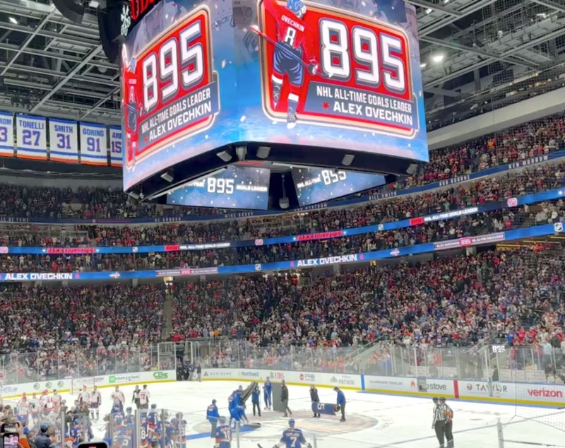 Alex Ovecikin a devenit cel mai bun marcator din istoria NHL, performanța este folosită în scopuri propagandistice: „Gol direct în meciul cu NATO”