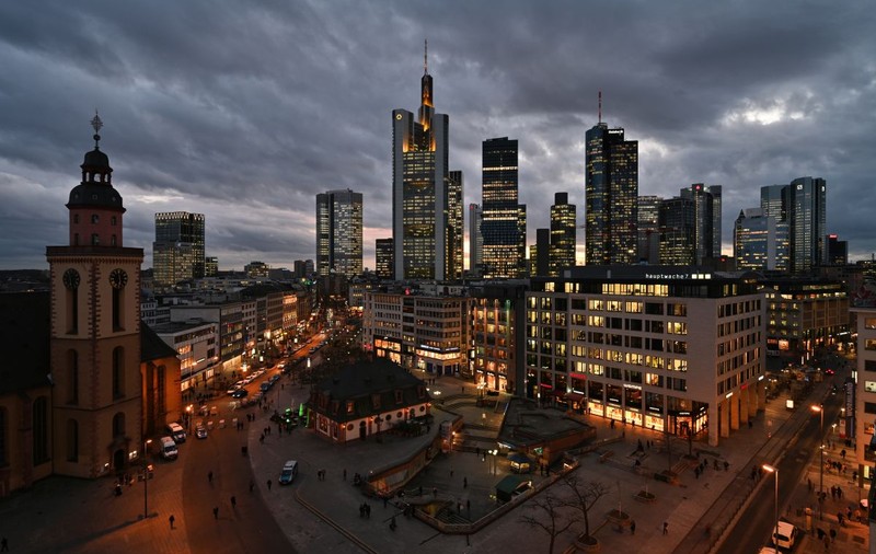 Epidemia a împins Germania în recesiune. Căderea economică e mai mică decât cea a vecinilor din UE, dar ce e mai rău abia urmează