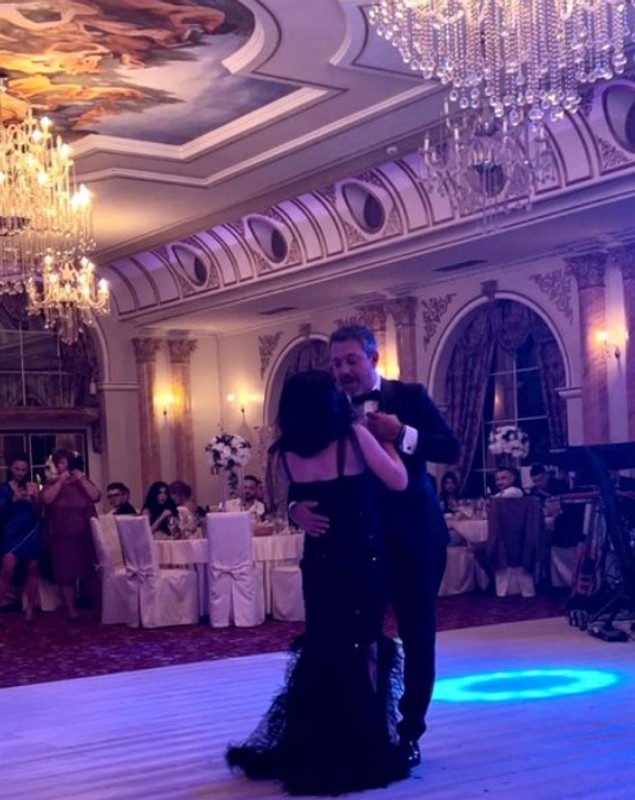 Fotografie rară cu Sorin Bontea și soția lui. Apariția lor a fost apreciată de fani: „Lângă un bărbat puternic există mereu o femeie înțeleaptă”