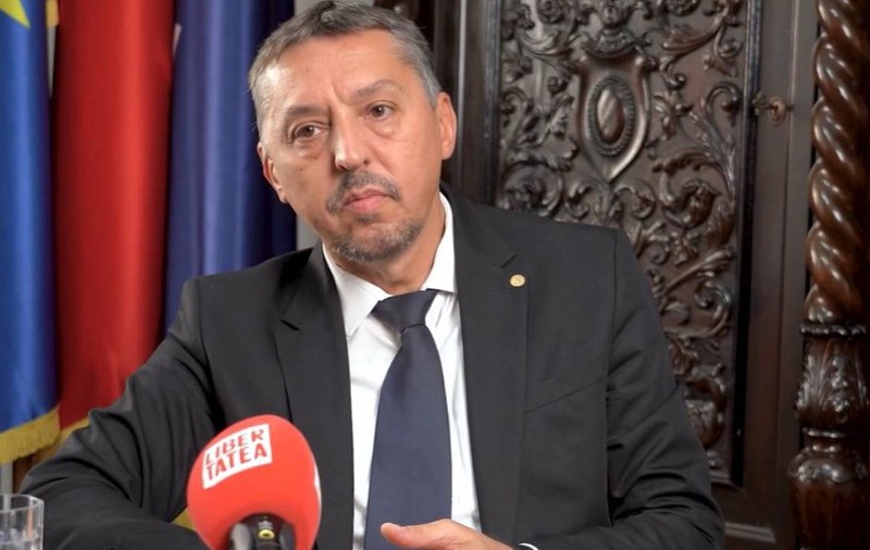 Ministrul educației, Daniel David, dezminte zvonurile despre o nouă creștere a normei didactice: „Nu există discuții în această privință”