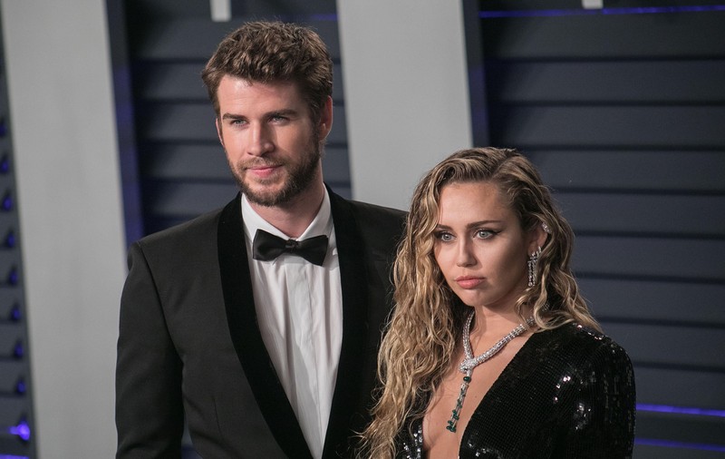 Miley Cyrus și Liam Hemsworth se despart la niciun an de când s-au căsătorit