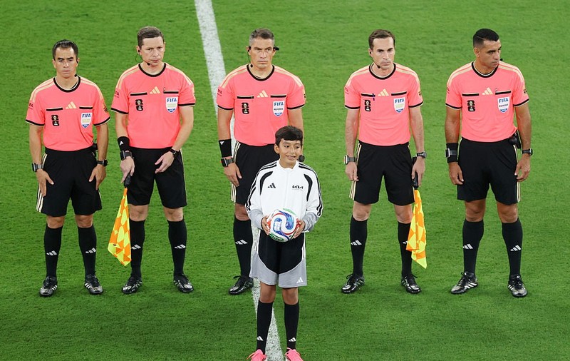 Japonia a eliminat Tunisia, după ce a învins-o cu 4-0. Istvan Kovacs a condus meciul 1.000 din istoria Cupei Mondiale