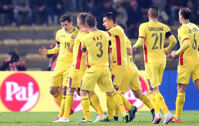 Englezii batjocoresc un fotbalist de la echipa națională a României
