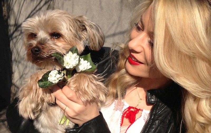 Laura Cosoi a pregătit o surpriză de 8 Martie: "Sper să vă placă. Am emoţii!"