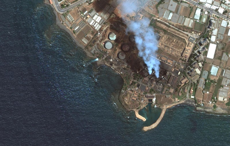 O imagine realizată din satelit arată rafinăria din orașul Baniyas, unde a avut loc scurgerea de petrol | Foto: Maxar Technologies / EPA