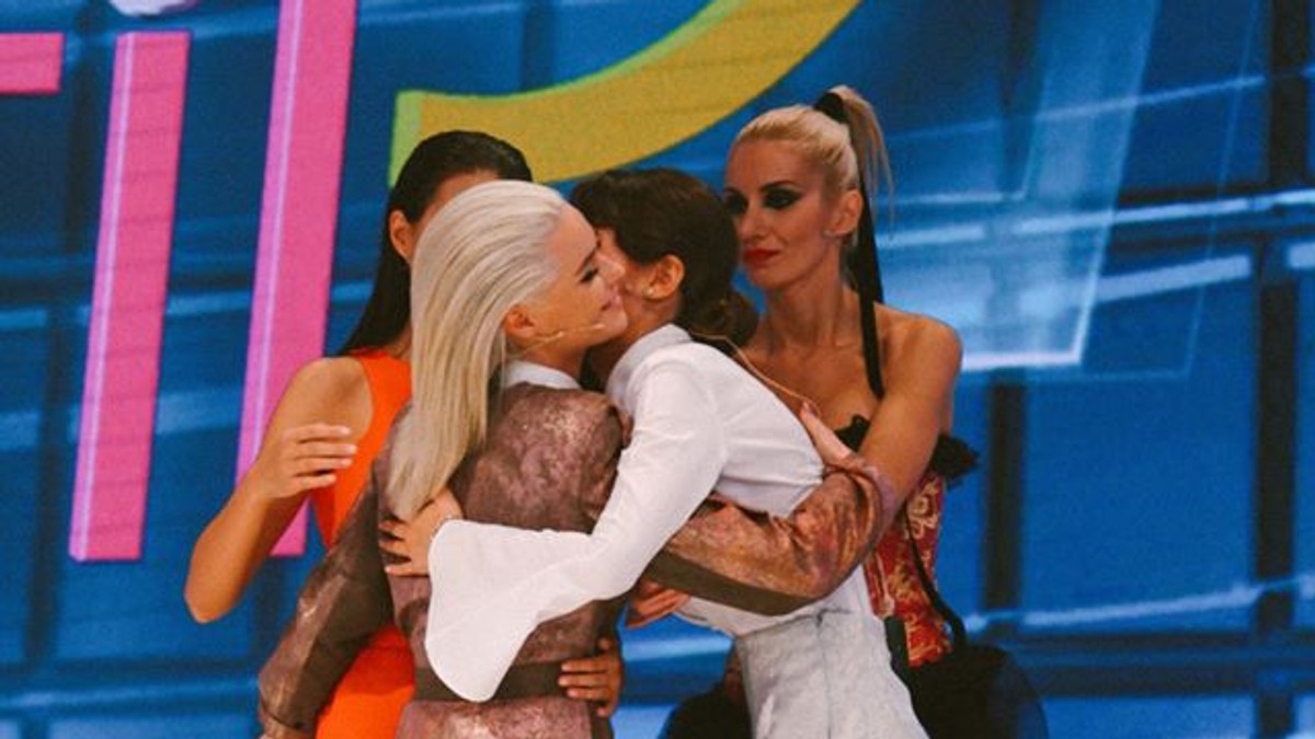 Isabela de Bravo ai stil, eliminata din competitie.