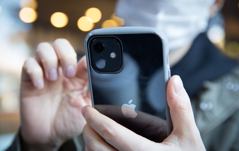 Premieră pentru Apple: utilizatorii de iPhone și de computere Mac își vor putea repara singuri dispozitivele
