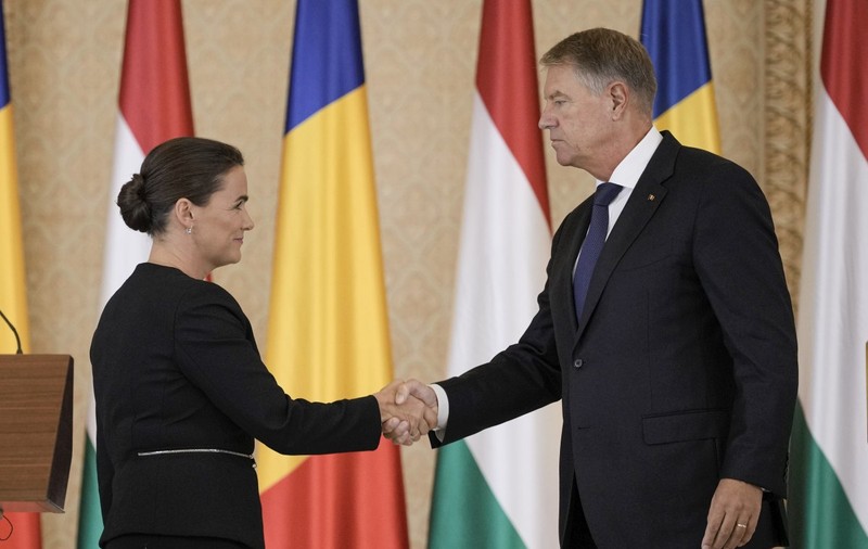 Klaus Iohannis face prima sa vizită oficială în Ungaria ca președinte, în octombrie