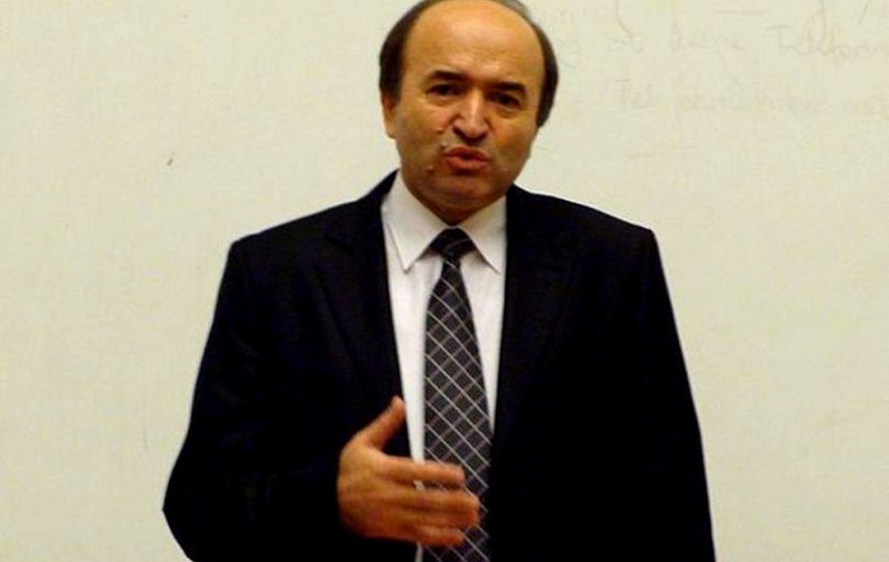 Procurorii protestează public față de modificarea legilor justiției prin ordonanță de urgență. Ce a ajuns să fie Tudorel Toader