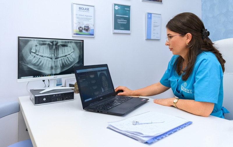 În cât timp te obișnuiești cu coroana dentară? Află cum te adaptezi rapid!
