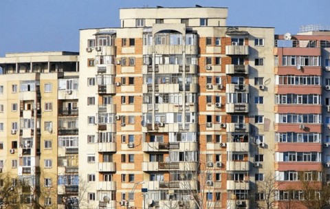 România, campioană europeană la scumpirea locuințelor. Cât din salariu ajunge la bancă pentru un apartament