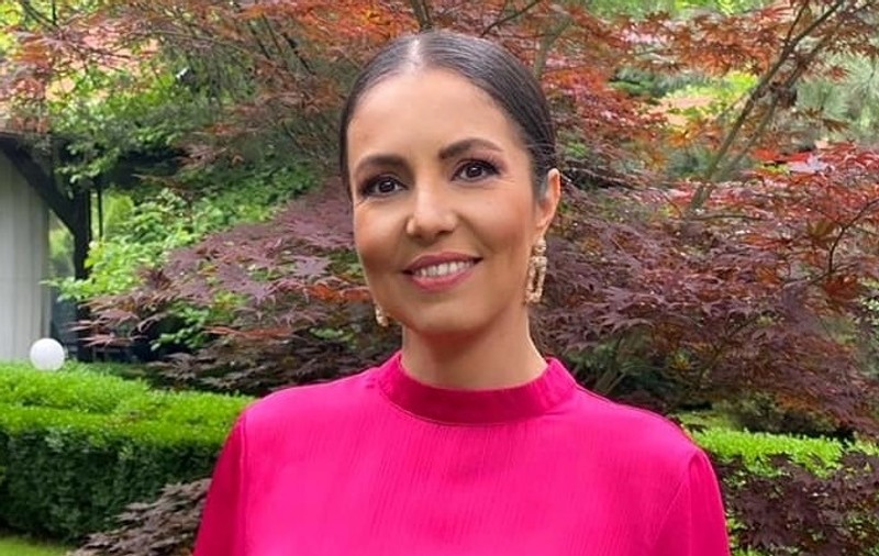 Cristina Joia, sfaturi pentru Adrian Nartea, pe platourile de filmare ale emisiunii „Visuri la cheie”