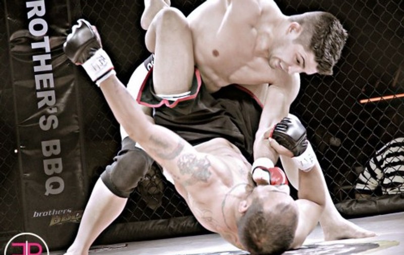 Uite cum şi-a strangulat campionul kempo George Păcurariu adversarul în SUA 