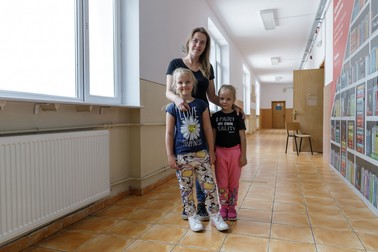 Yana, cu cele două fiice ale ei, Kira și Vika Foto: Vlad Chirea