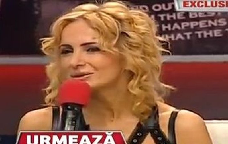 DANIELA GYORFI A ÎNCINS ATMOSFERA! A VENIT FĂRĂ CHILOŢI LA O EMISIUNE! UITE CINE A DAT-O DE GOL!