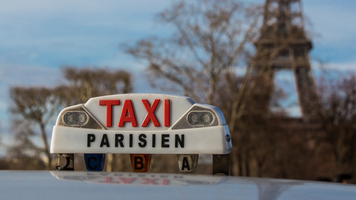 uitat un tablou de 1,5 milioane de euro într-un taxi