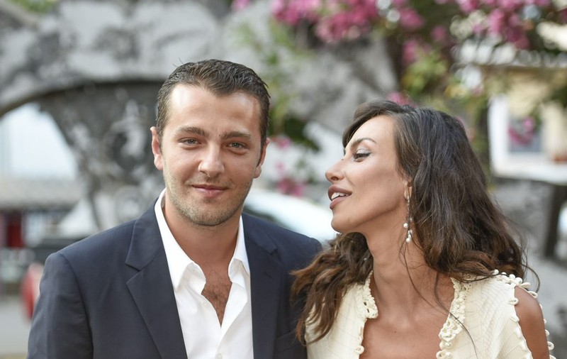 Mădălina Ghenea, nedespărțită de Matei Stratan. Ca doi porumbei în Grecia | VIDEO