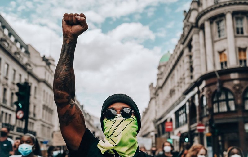 Campionul mondial de Formula 1 Lewis Hamilton a protestat la Londra contra rasismului. ”Am fost atât de mândru”