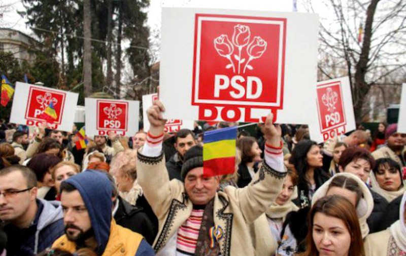 Mobilizare uriașă pentru mitingul PSD cu acuzații grave despre presiunile partidului pe oameni. "Cine nu vine la miting rămâne fără ajutorul social”