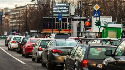 Car,Traffic,At,Rush,Hour,In,Downtown,Area,Of,The