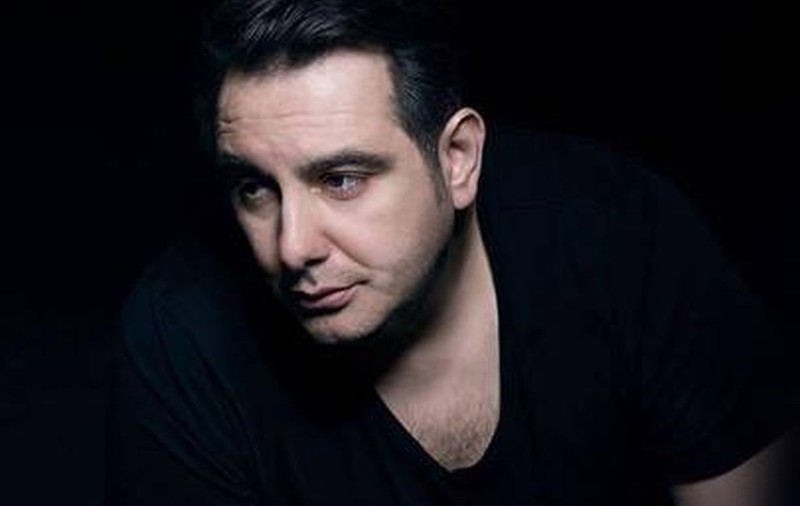 Imaginea care a stârnit o mulțime de controverse: Silviu Andrei, selfie pe budă | FOTO