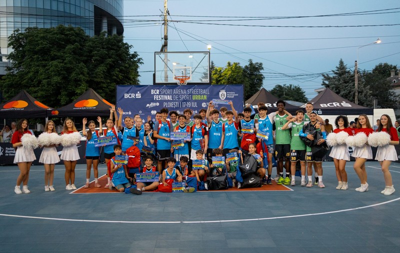 Republica sportului: 20.000 de oameni au ieșit în stradă să facă sport la Ploiești. Tamaș, Torje, Corina Ungureanu și Leonard Doroftei, printre participanți