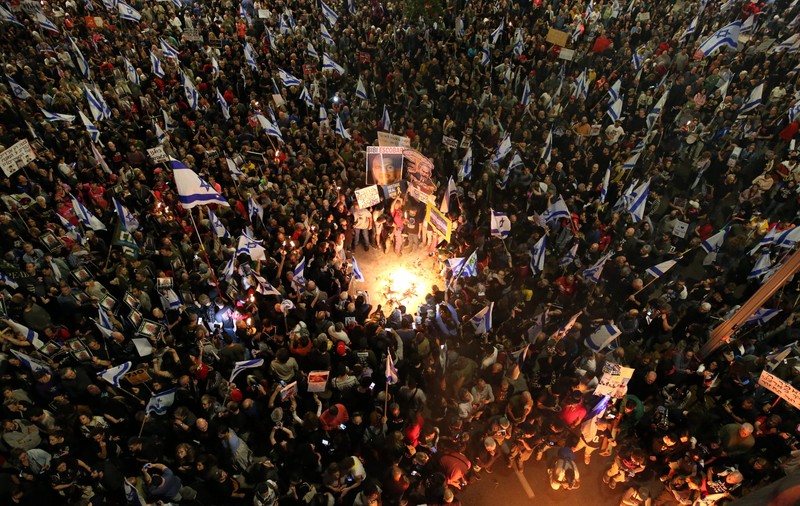 Zeci de mii de israelieni au cerut un acord privind eliberarea ostaticilor, într-un protest față de Netanyahu, la șase luni de război
