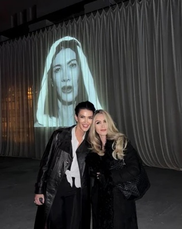 Mihaela Prigoană, prima apariție publică după decesul lui Silviu Prigoană. Cum a venit îmbrăcată la Bucharest Fashion Week