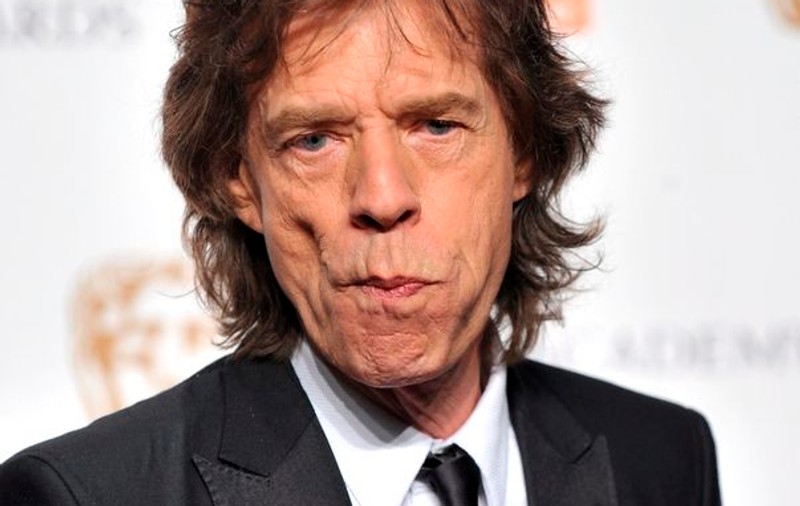 Mick Jagger, dependent de Facebook: "Petreceam mai mult timp în faţa computerului decât cântând"