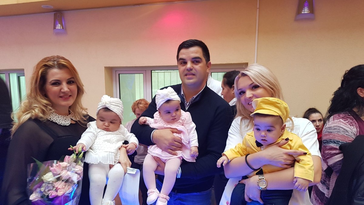 Zeci de familii cu copii născuți prematur au cinstit viața în locul unde bebelușii au venit pe lume: Spitalul Universitar București
